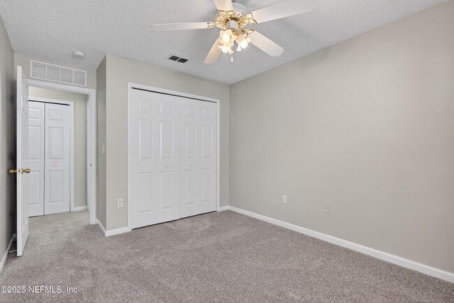 Building Photo - 2821 Cross Creek Dr