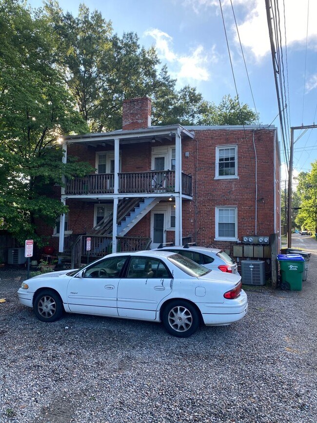 Building Photo - 210 N Nansemond St