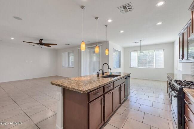 Building Photo - 18467 W Tasha Dr