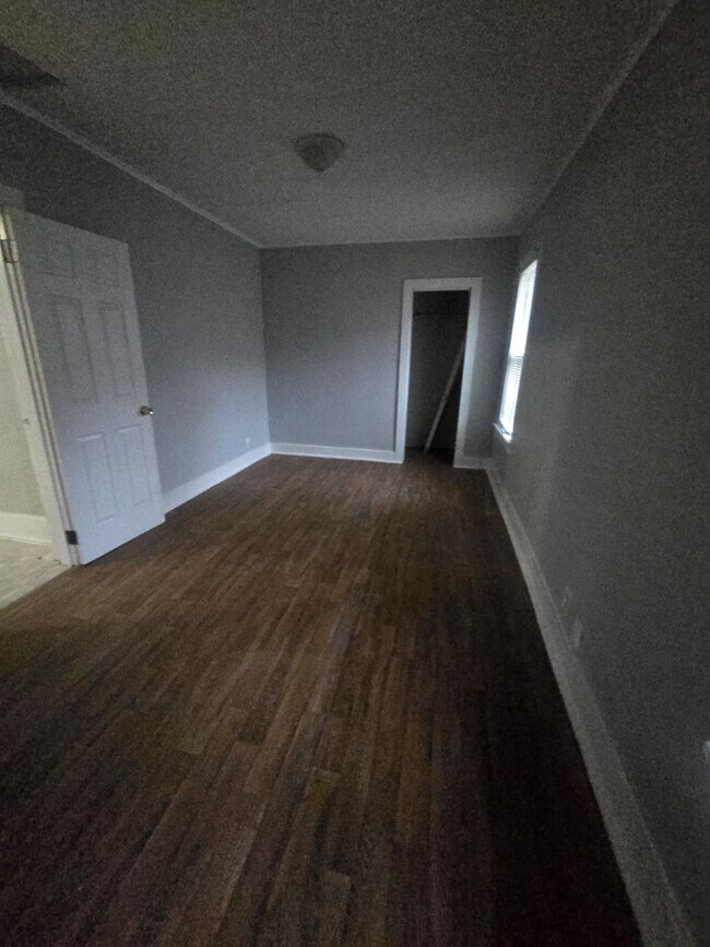 Building Photo - 511 Berlin Ave