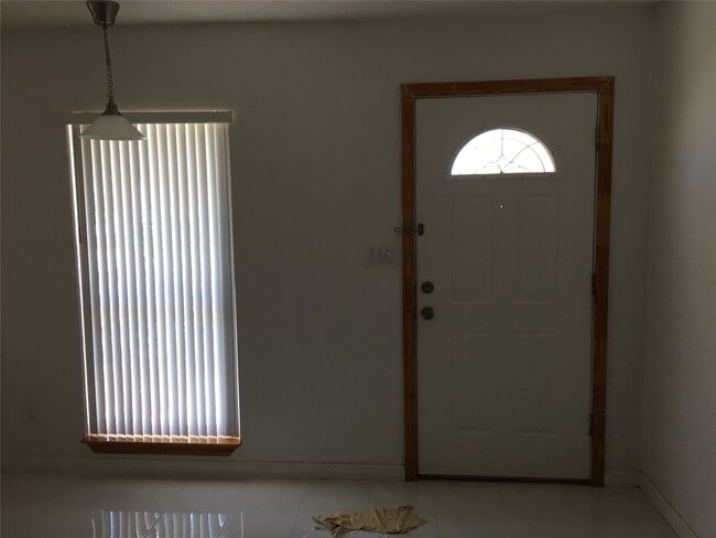 Building Photo - 10802 Heatherford Dr