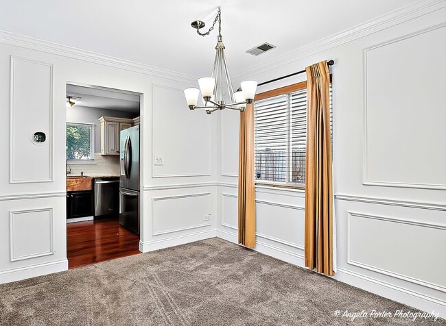 Building Photo - 1161 Hampton Ln