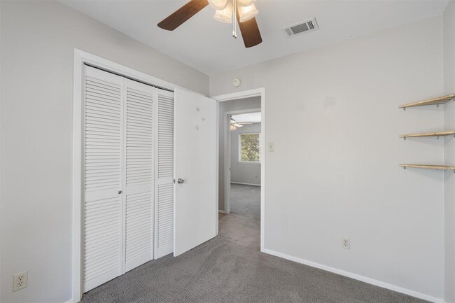 Building Photo - 8309 Beaver Brook Ln