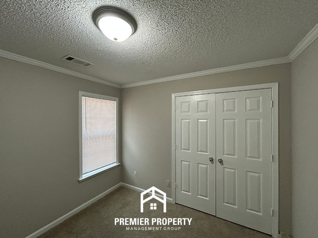 Building Photo - Newly Renovated 3-Bedroom Home for Rent in Memphis, TN - 2-Story Home with Garage & Fenced Yard