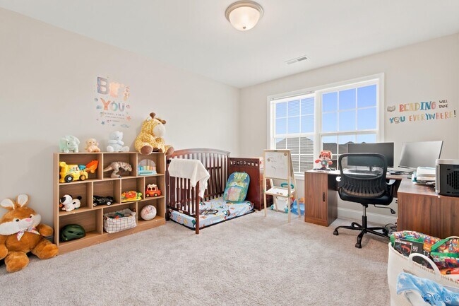 Building Photo - 175 Slade Thomas Dr