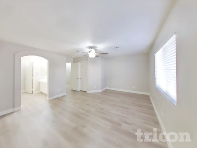 Building Photo - 1110 Edgestone Mark Ave