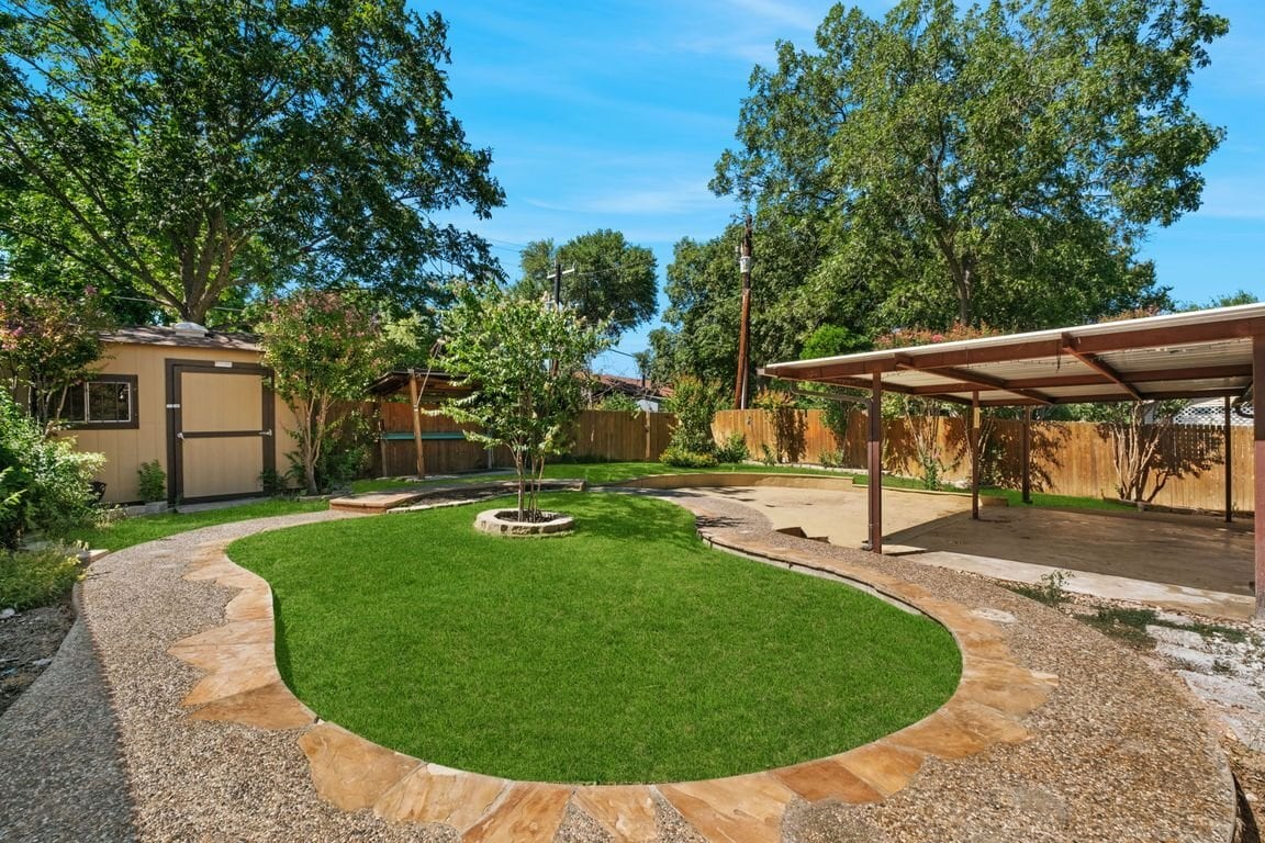 Building Photo - 13934 Mission Valley