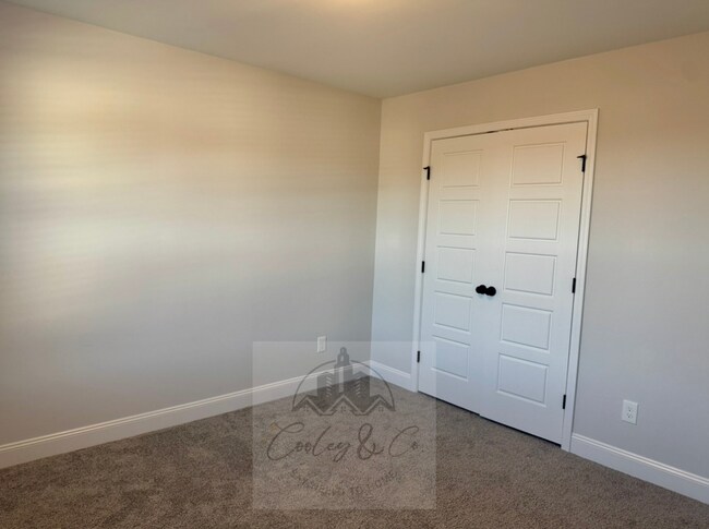 Building Photo - 63 Barhams Mill Pond Wy