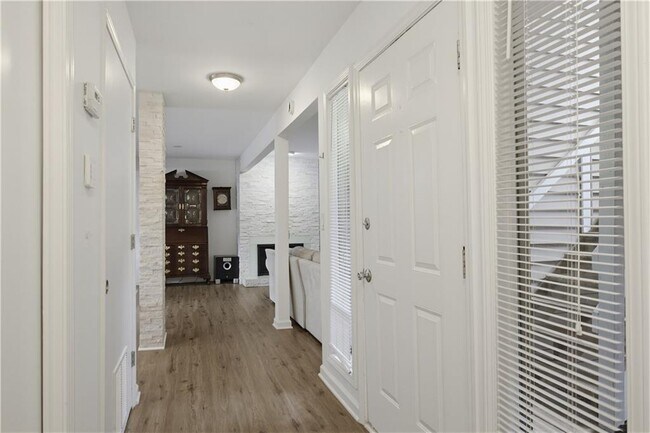 Building Photo - 279 Quail Run