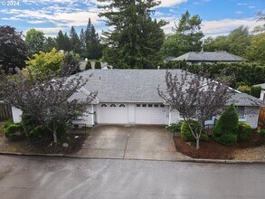 Building Photo - OR226