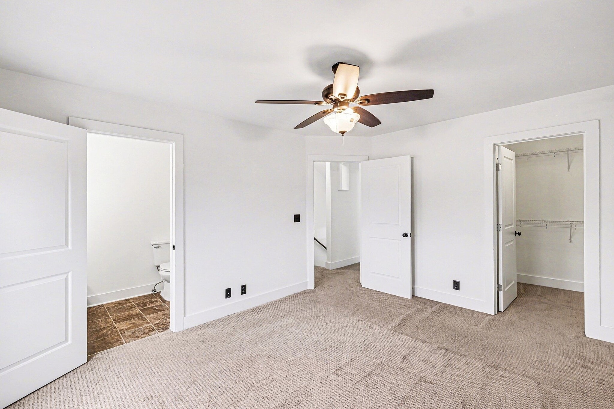 Building Photo - 3704 Lausanne Dr