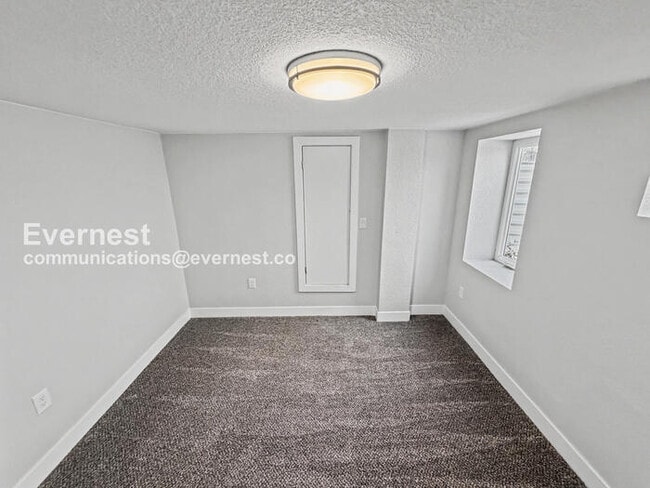 Building Photo - 3875 S Bannock St