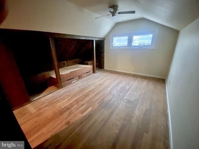 Building Photo - 19 Merriman Rd