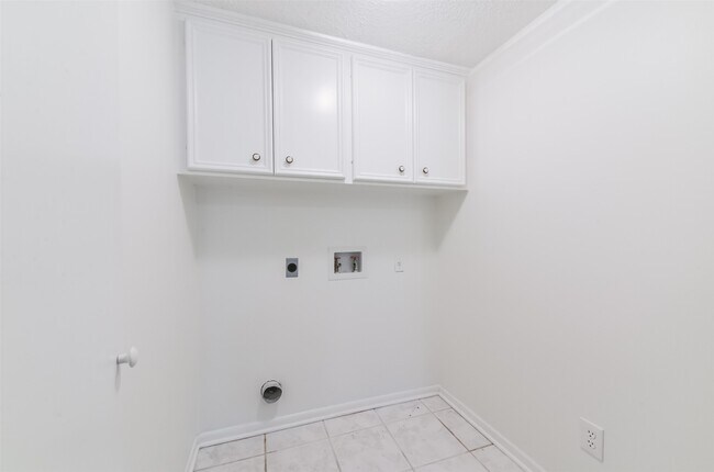 Building Photo - 14341 Misty Meadow Ln