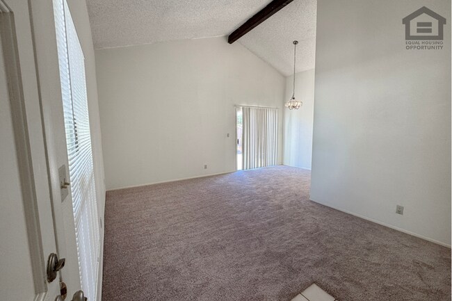 Building Photo - 3Bed/2Bath House at 55th Ave/Peoria Ave! Ready for Immediate Move-In! – NO HOA!