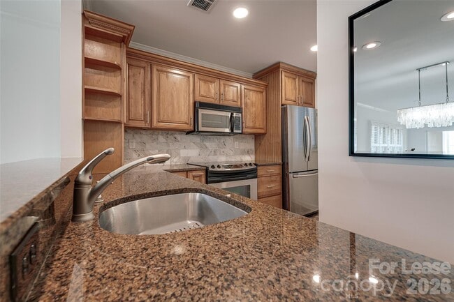 Building Photo - 646 Portside Dr