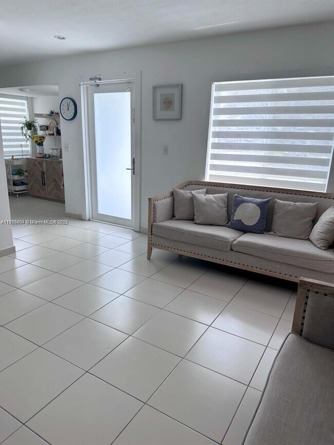 Building Photo - 6174 W 14th Ct