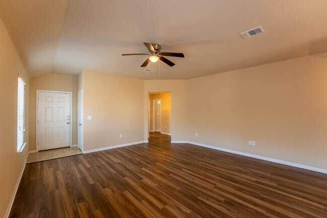 Building Photo - 5828 Roderick Dr