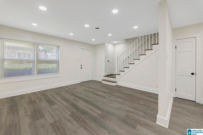 Building Photo - 1701 Valley Ave