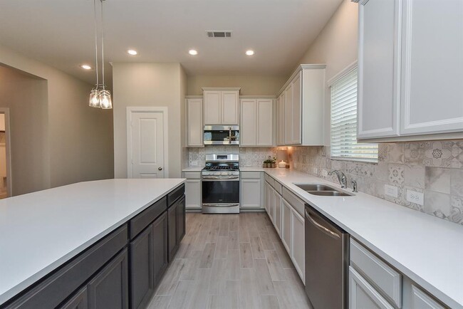 Building Photo - 11107 Bluewater Lagoon Cir