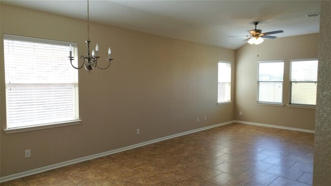 Building Photo - 18223 Red Oak Manor Ln