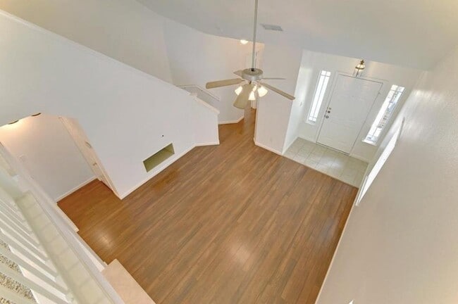 Building Photo - 211 Cadillac Cove