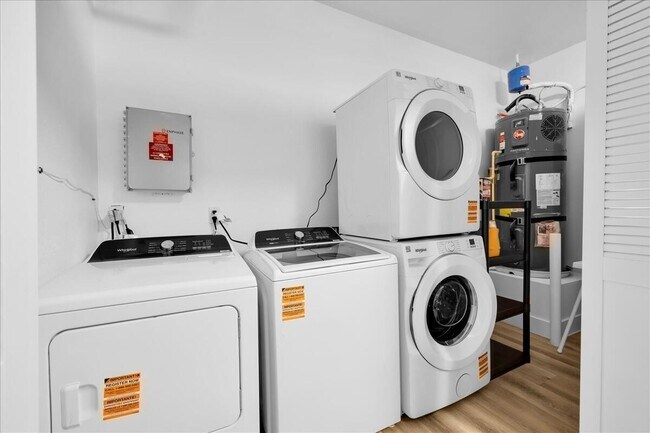 Building Photo - 83796 Moreno St