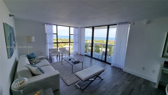 Building Photo - 20515 E Country Club Dr