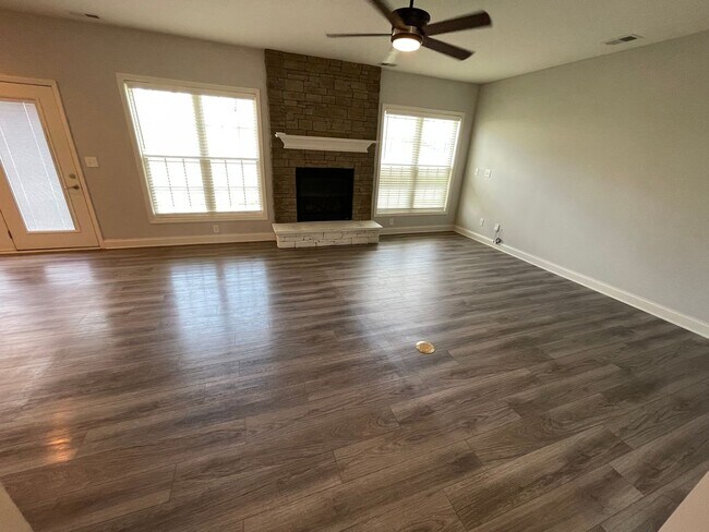 Building Photo - East Jefferson County Home For Rent