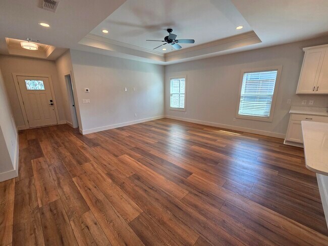 Building Photo - 1821 Lubbock Rd