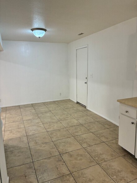Building Photo - 1321 E 4200 S