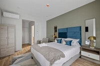 Building Photo - 89 Cottage St