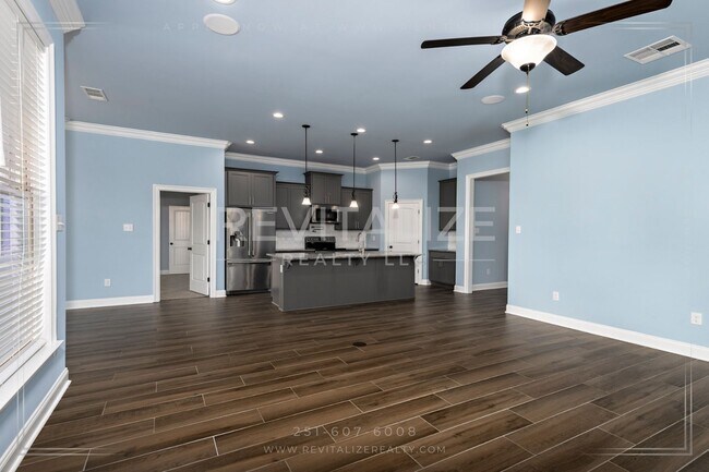 Building Photo - HALF-DEPOSIT SPECIAL! Stunning Luxury Home in Silverhill with Huge Diamond Shaped Backyard!