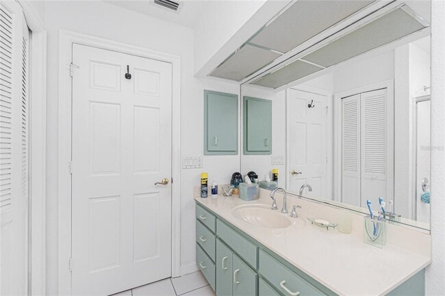 Building Photo - 202 George Rd SE