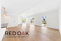 Building Photo - ~4 Weeks FREE + $1,000 OFF~ Breathtaking, ...