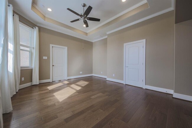 Building Photo - 24307 Mirandola Ln