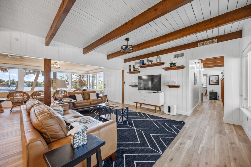 Building Photo - 11560 Dragon Point Dr