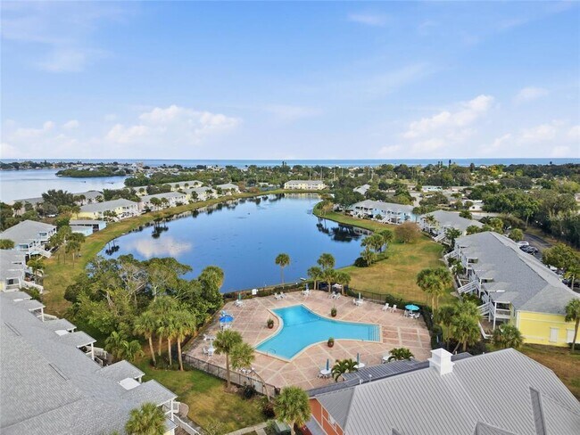 Building Photo - 5092 Beach Dr SE