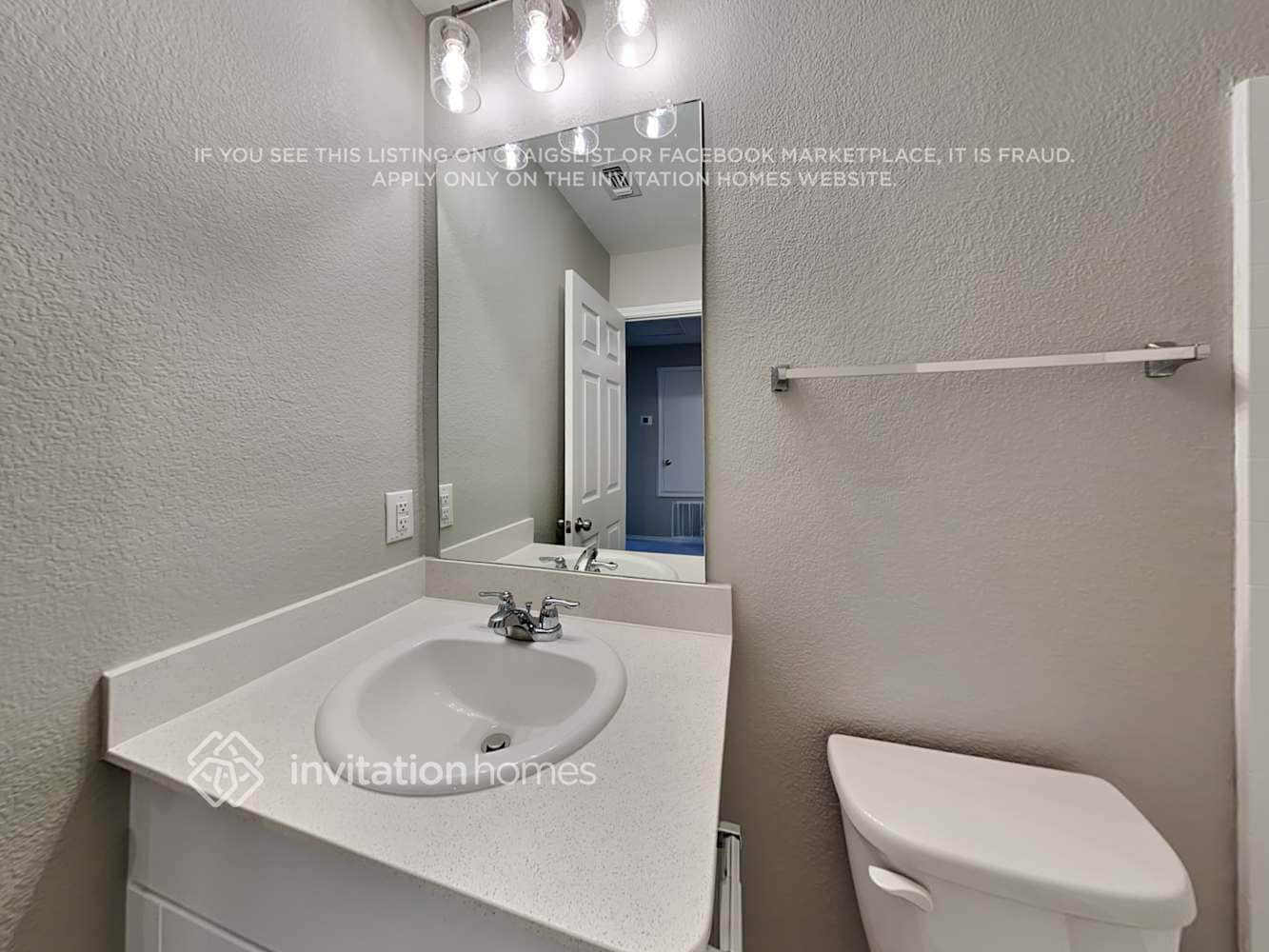 Building Photo - 2021 Pleasant Knoll Cir