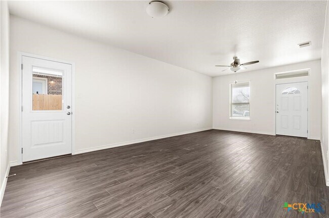 Building Photo - 5119 Rose Petal Ct