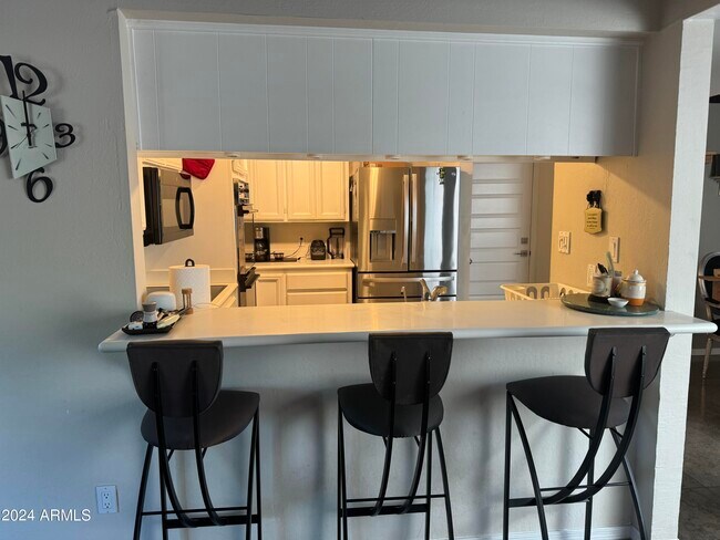 Building Photo - 7908 E Solano Dr