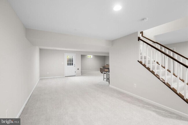 Building Photo - 6640 Timber Ridge Ln