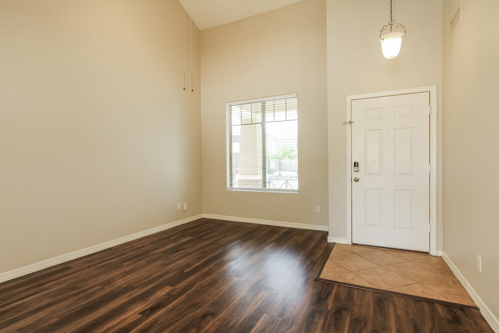 Building Photo - 17520 W Mauna Loa Ln