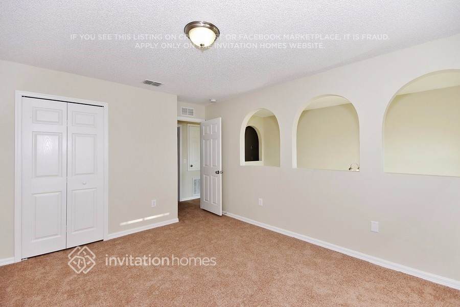 Building Photo - 11806 Bentry St