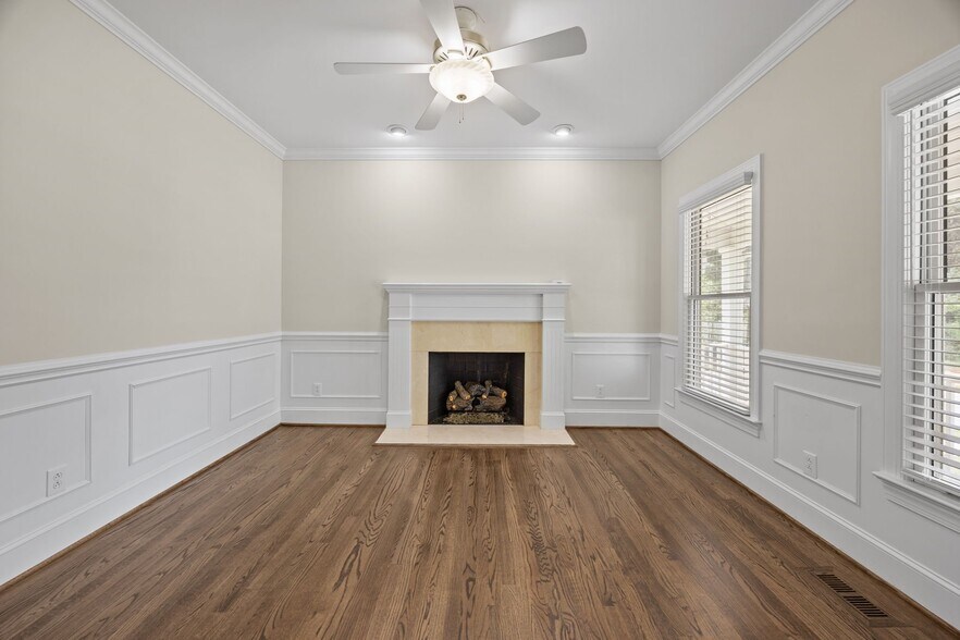 Building Photo - 5109 McCallum Mdws Dr