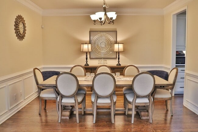 Formal dining - 516 Sealine Dr