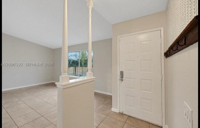 Building Photo - 5 Nunes Ct