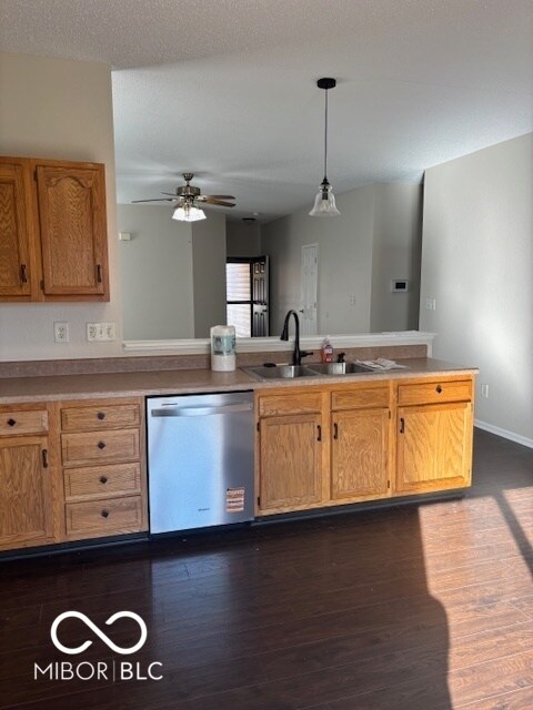 Building Photo - 15550 Outside Trail