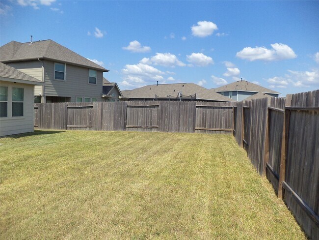 Building Photo - 18669 Blue Spruce Ln