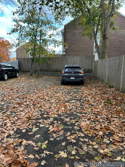 Building Photo - 120 Highland St